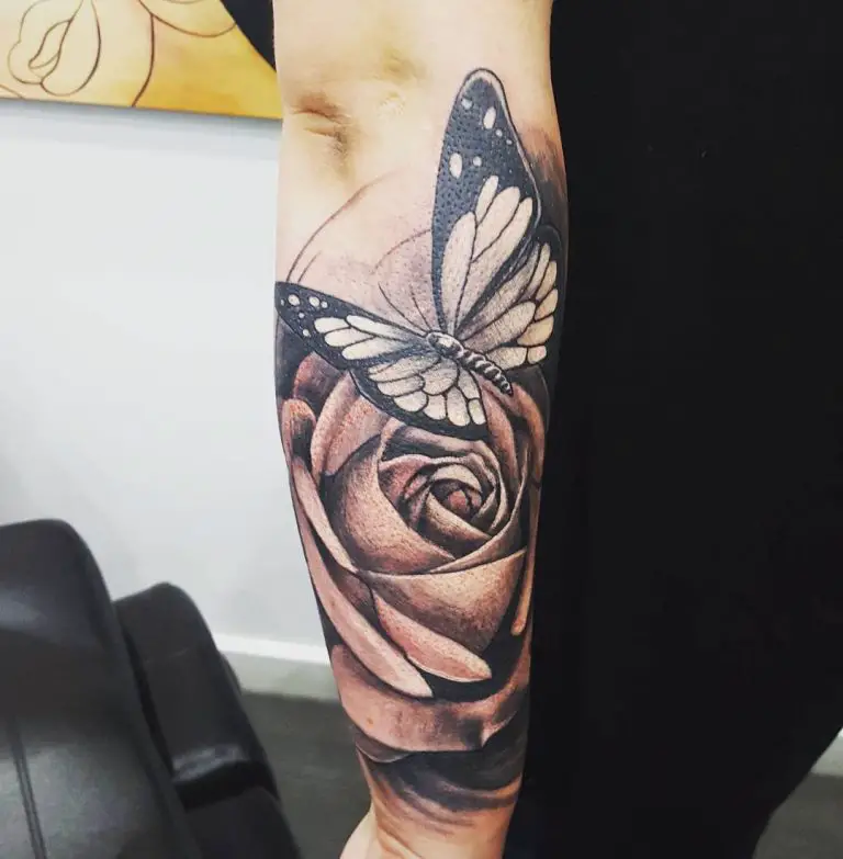 28 Awesome Butterfly Tattoos With Flowers | Spiritustattoo.com