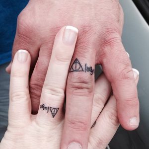 36 Wedding Band Tattoos: Simple But Lovely Designs | Spiritustattoo.com