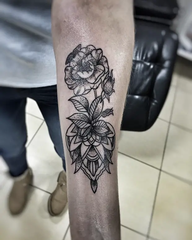 46 Totally Awesome Black Rose Tattoo That Will Inspire You To Get Inked ...